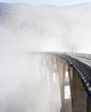 мост в тумане