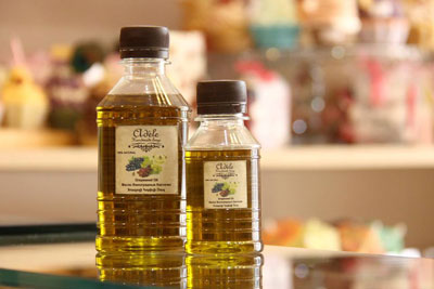 Grape oil for hair and skin in cosmetology